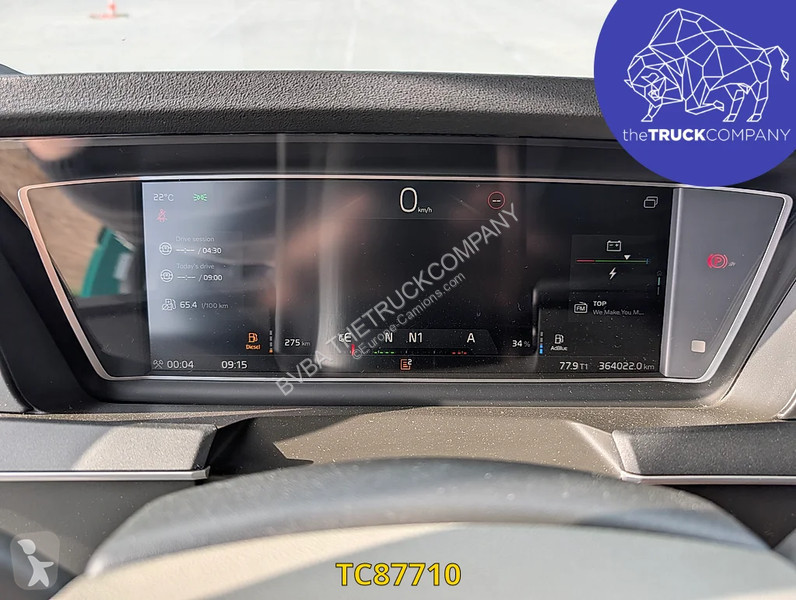 جرار Volvo 500