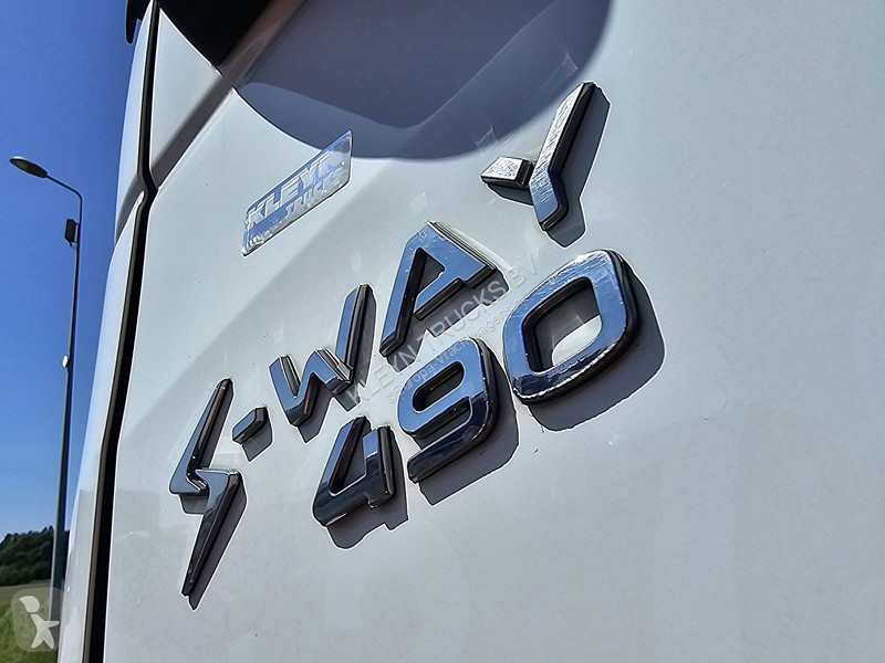 جرار Iveco AS440S49