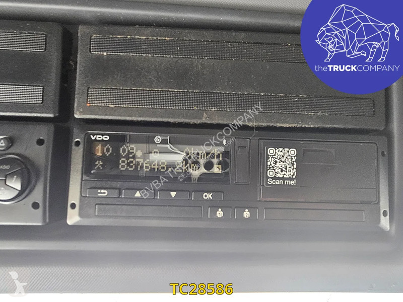 جرار Renault T 460