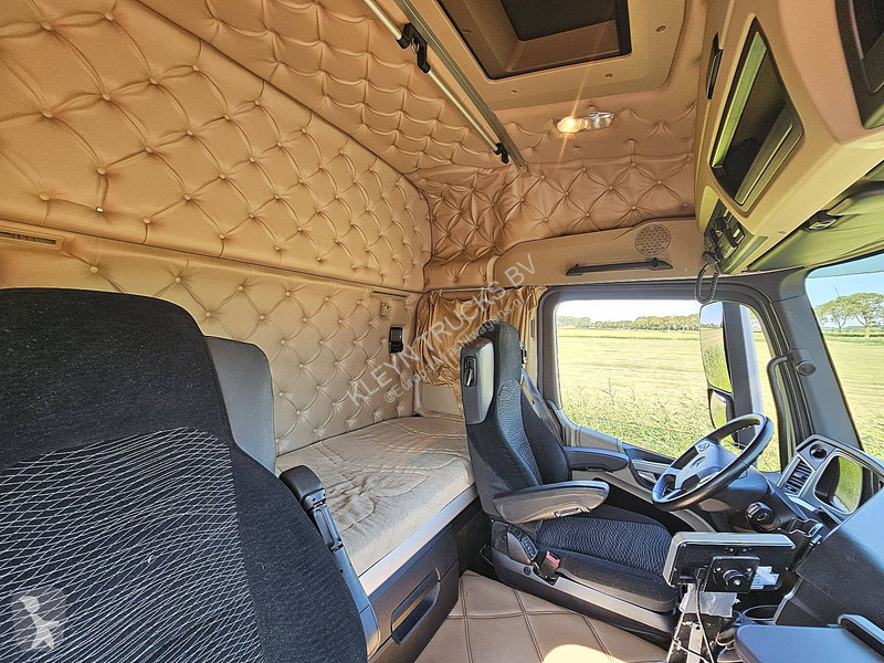 جرار Mercedes ACTROS 2540 6X2