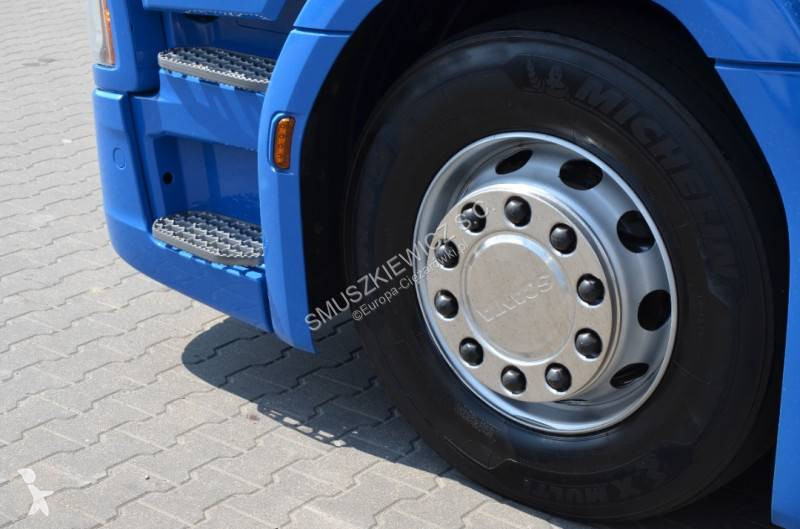 Cap tractor Scania