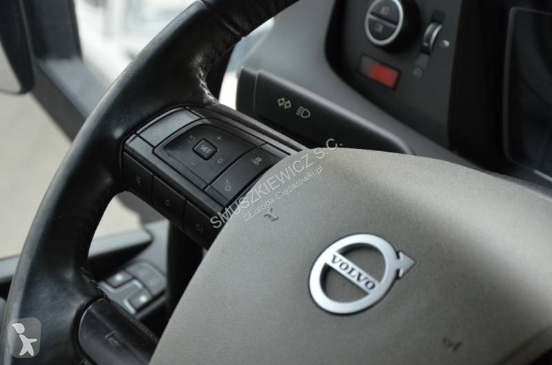 جرار Volvo