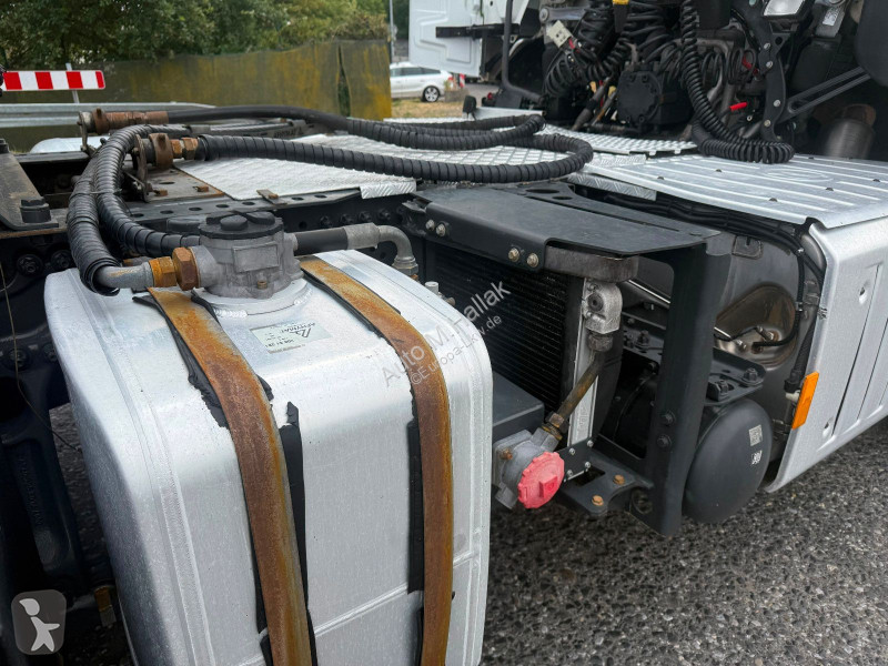 جرار Mercedes 2051 HAD 4x4 Retarder / NEW ENGINE