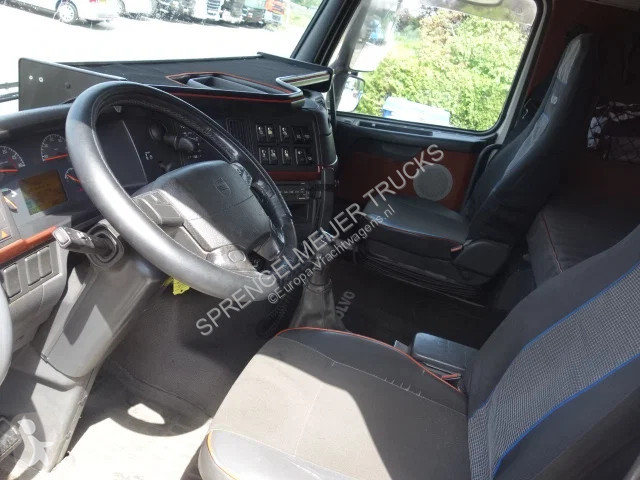 جرار Volvo 16610 6X4 BIG...