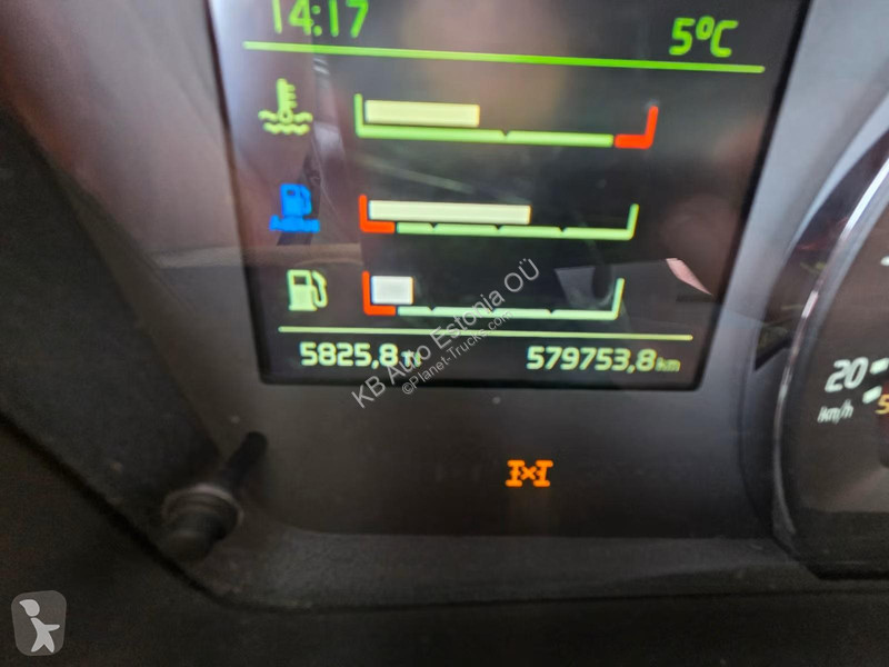 جرار Volvo 750 8x4 GCW 142 ton / GLOBE XL /...