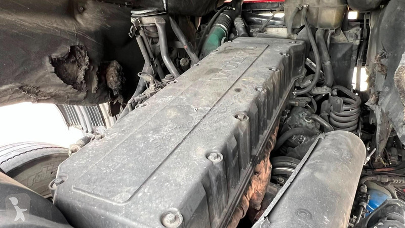 جرار Volvo 12420 (MANUAL GEARBOX / BOITE MANUELLE)