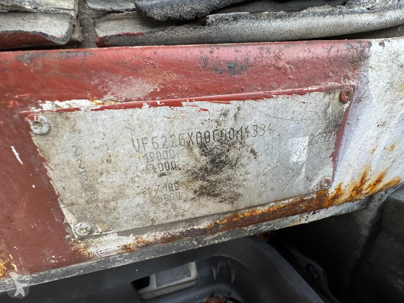 جرار Renault 340 (SUSPENSION LAMES / POMPE...