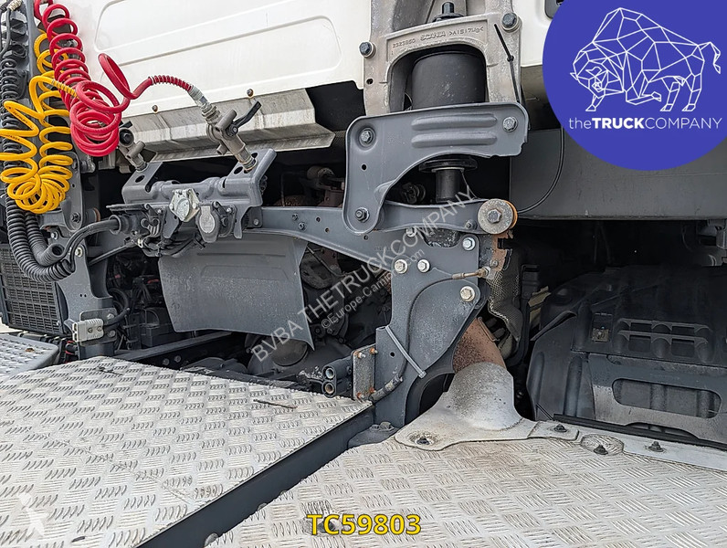جرار Scania 520