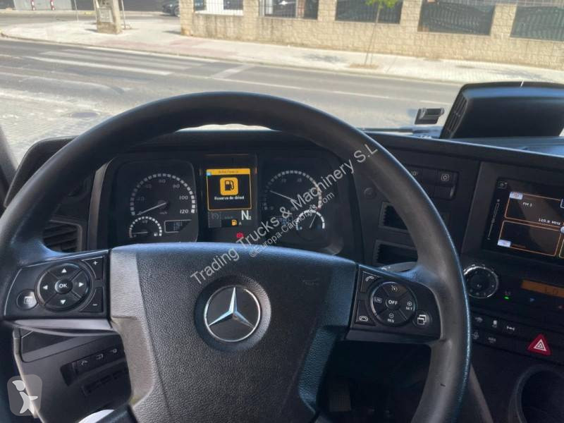 جرار Mercedes