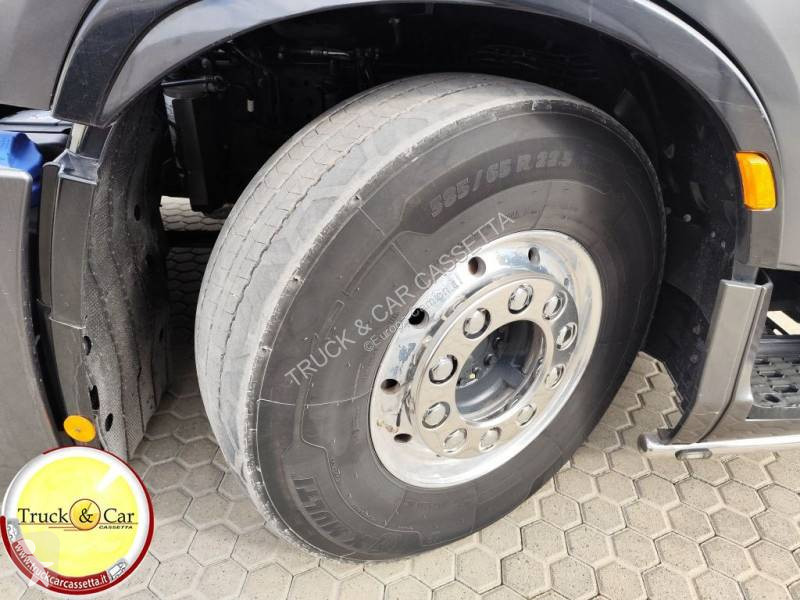 جرار Iveco