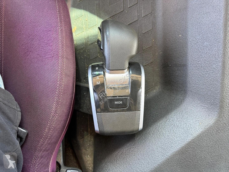 جرار Volvo 380 4X2 EURO 6
