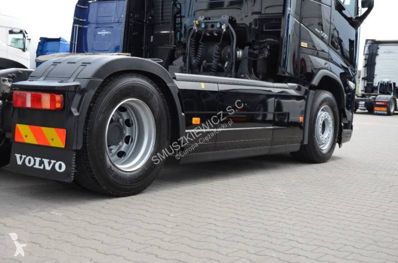Тягач Volvo