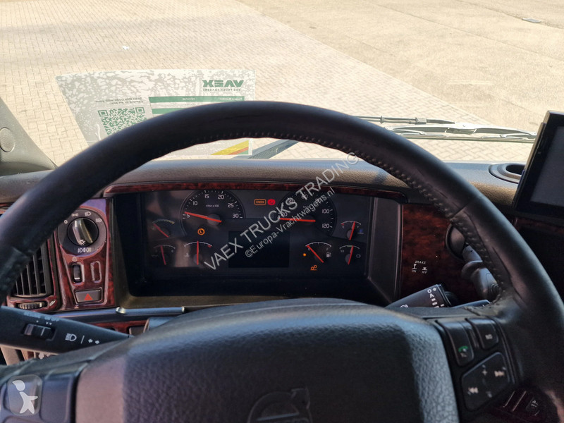 جرار Volvo 460 EEV - 6X2 - manual - stand clima...