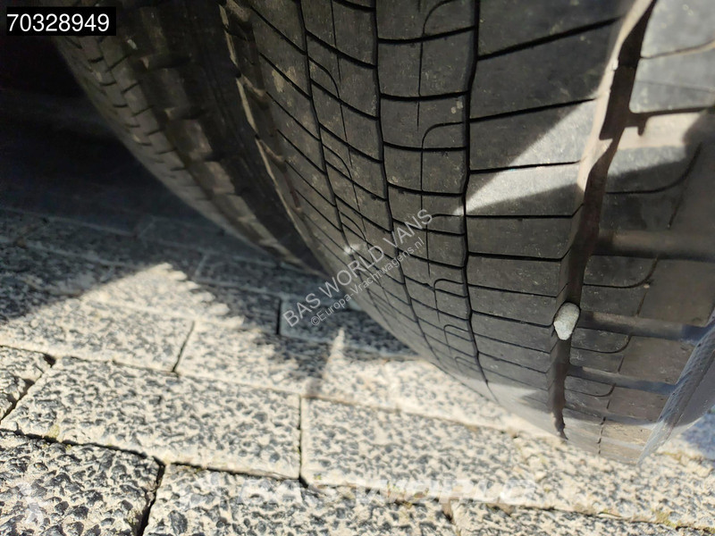 Traktor Mercedes L 2548 4X2 RHD Roofdamage!...