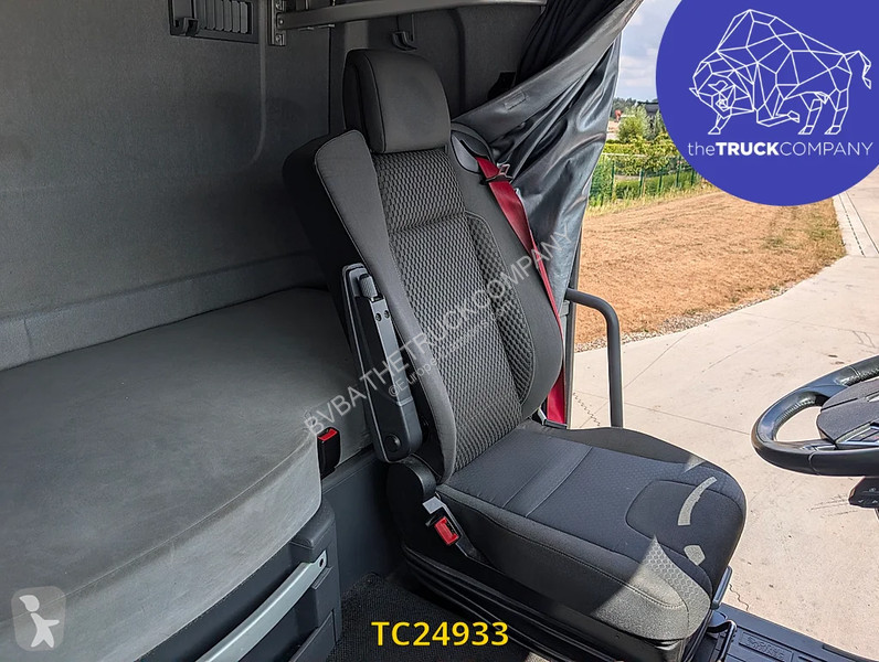 جرار Renault T 460