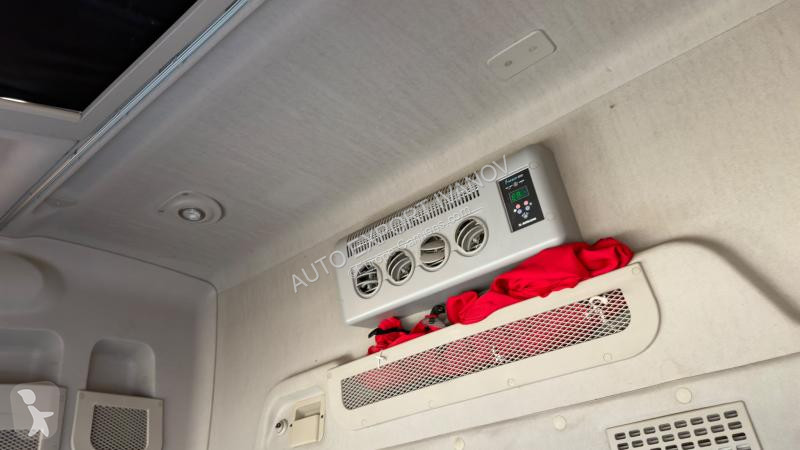 جرار Iveco 460 Hi-Way