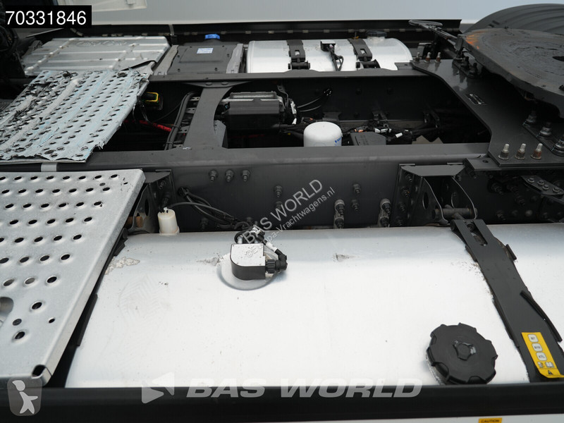 جرار Volvo 500 4X2 XL 2xTanks I-ParkCool ACC