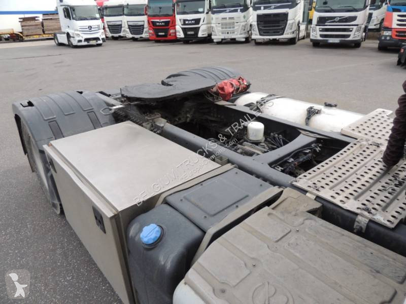جرار Volvo