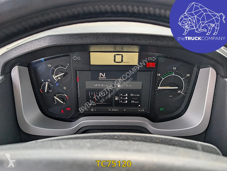 جرار Renault T 480