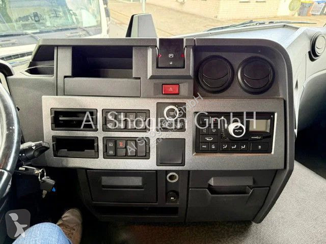 جرار Renault T460...