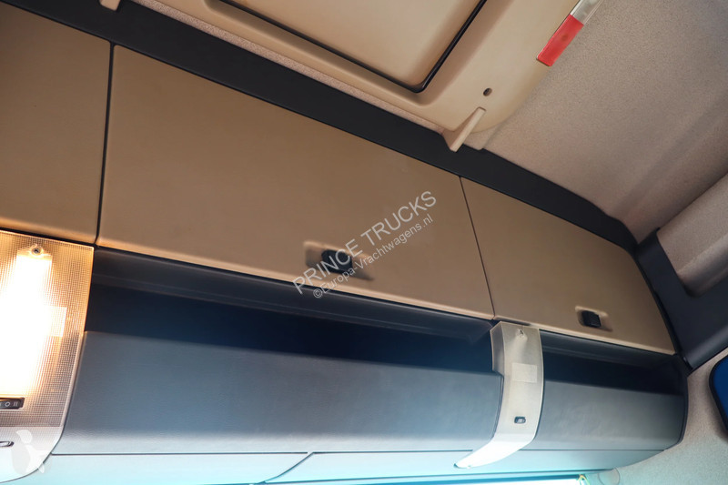 جرار MAN 26.500 * RETARDER * 6X2 *