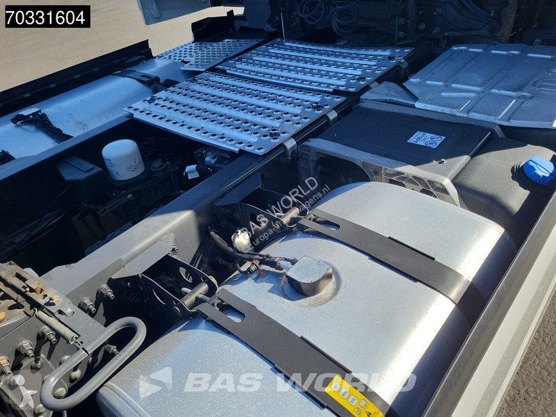 جرار Volvo 500 4X2 XL 2xTanks I-ParkCool Navi ACC