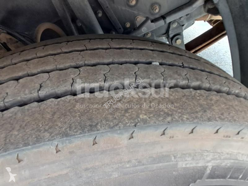 جرار Scania 400