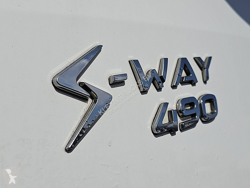 جرار Iveco AS440S49