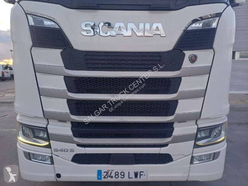 جرار Scania