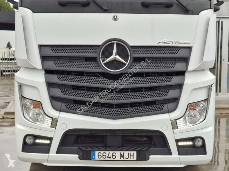 جرار Mercedes