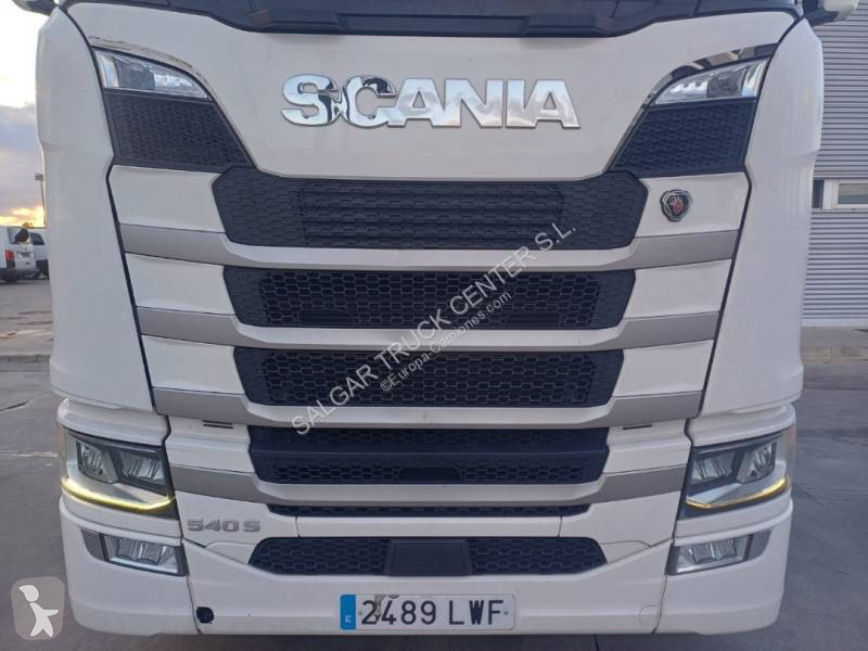 جرار Scania