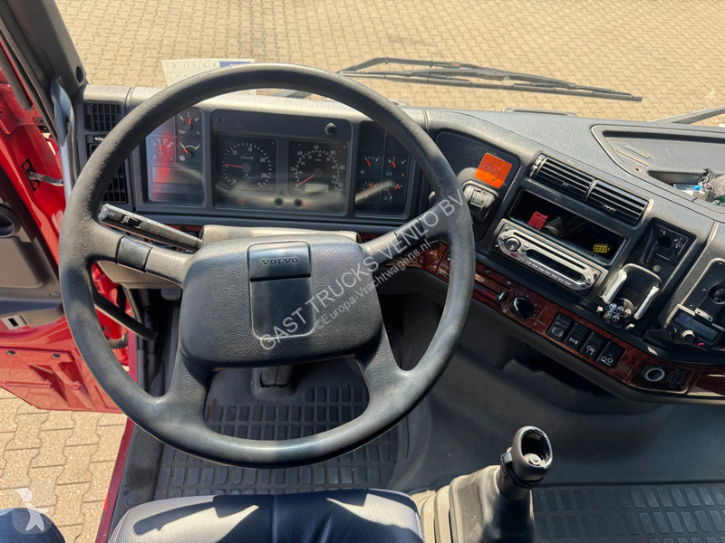 جرار Volvo 12420 6x2/4 Globetrotter *NL-Truck*