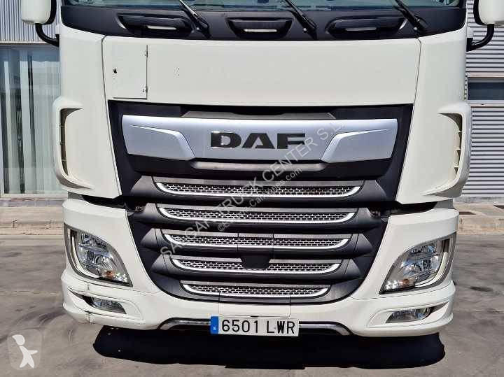 Cap tractor DAF