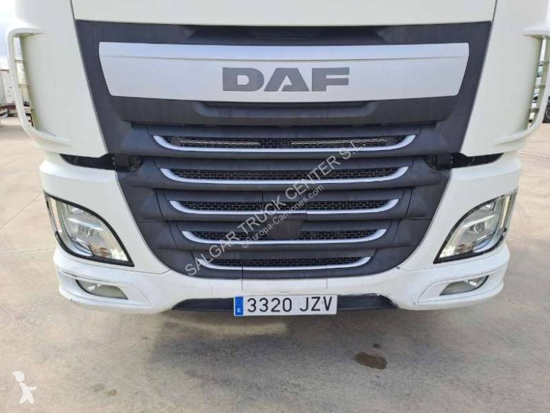 Cap tractor DAF