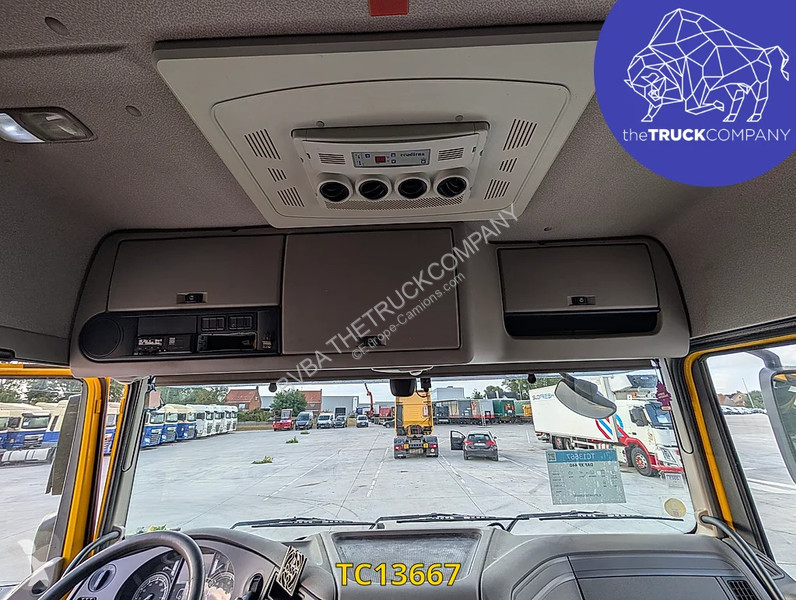 Tracteur DAF 440