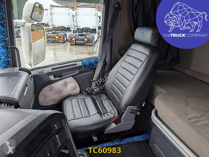 Tracteur Scania 490