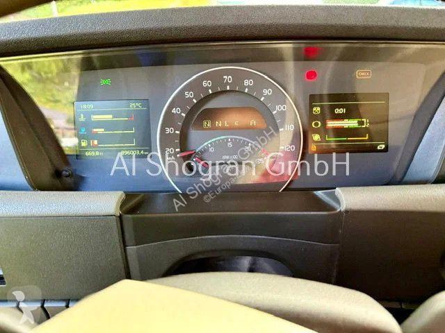 Trekker Volvo 500 Globetrotter / 2 x Tank / Euro6