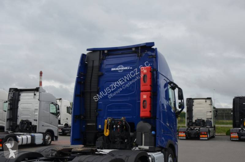 Cabeza tractora Volvo