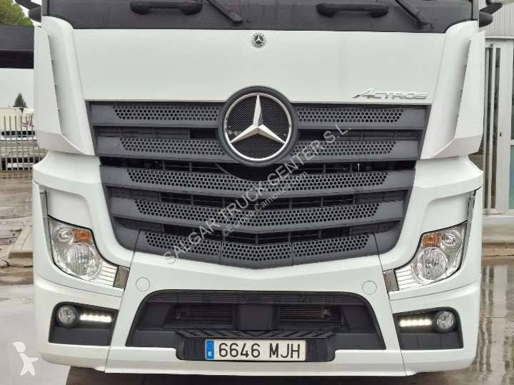 Cabeza tractora Mercedes