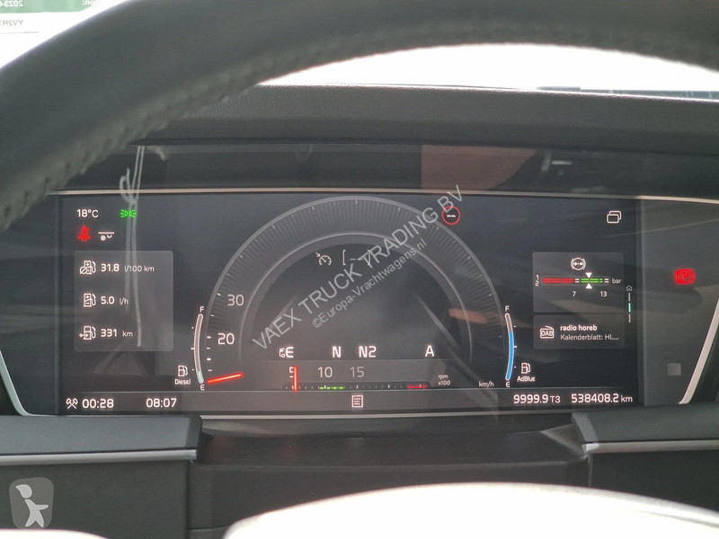 Trekker Volvo 13500 Globetrotter XL 6x2 -...