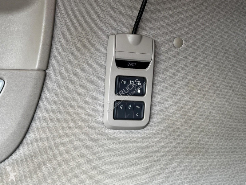 Trekker DAF XF  4X2 EURO 6 MEGA