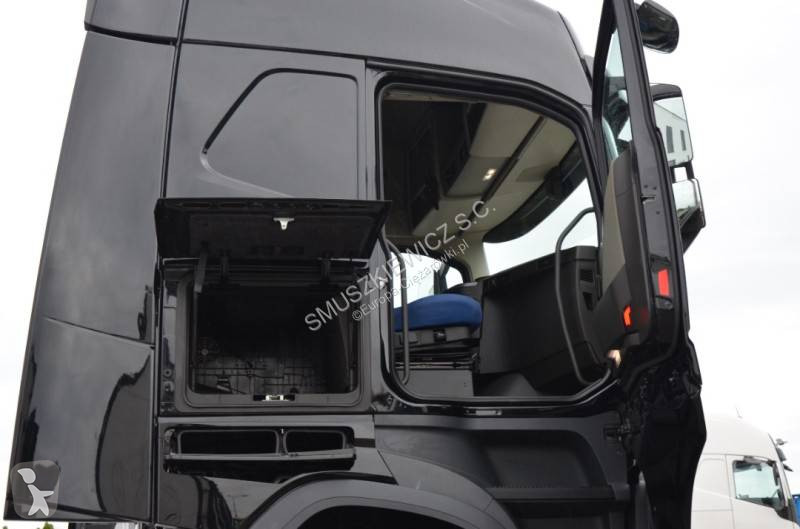 Тягач Volvo
