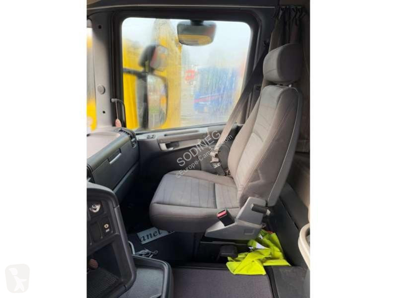 Scania 560 6X4 tractor unit