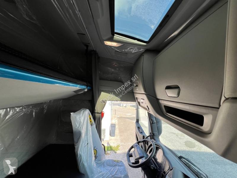 Cabeza tractora Iveco 490