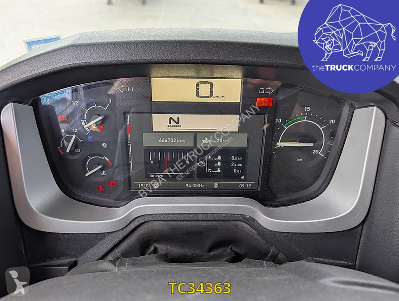 Tahač Renault T 460