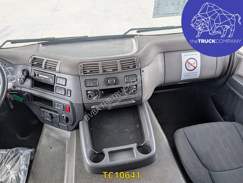 Tahač DAF 480