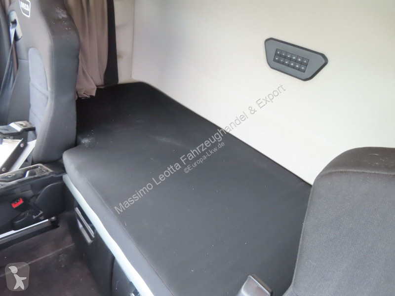 Cabeza tractora Iveco 490