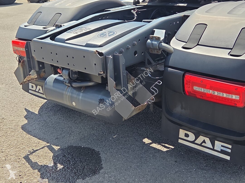 Nyergesvontató DAF 480