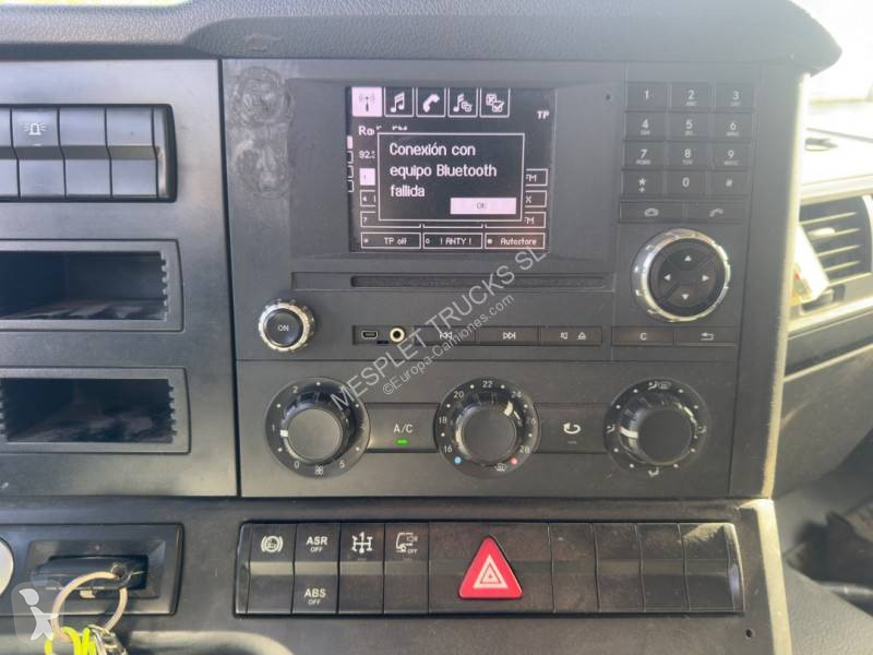 Cabeza tractora Mercedes 2145 AK