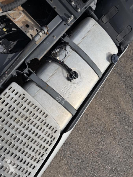 Tracteur DAF 530